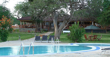 Ashnil Aruba Lodge swimming pool